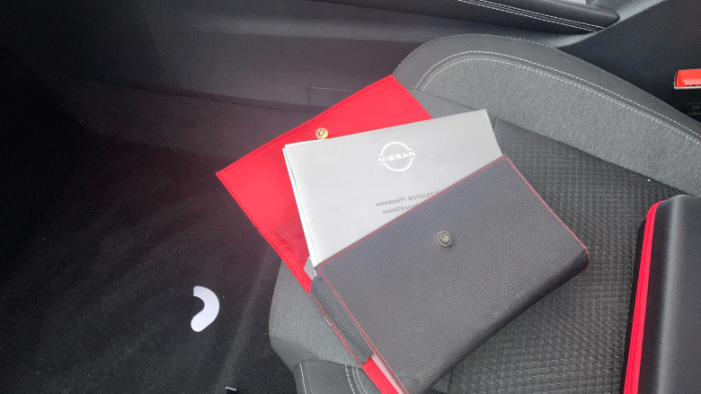 Nissan Qashqai 1.3 DiG-T MH N-Connecta 5dr Petrol Hatchback